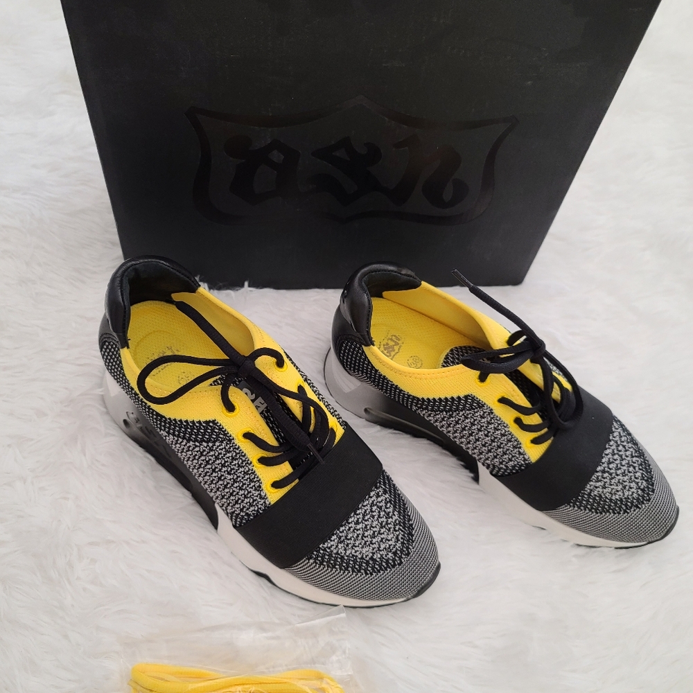 Ash Sneakers